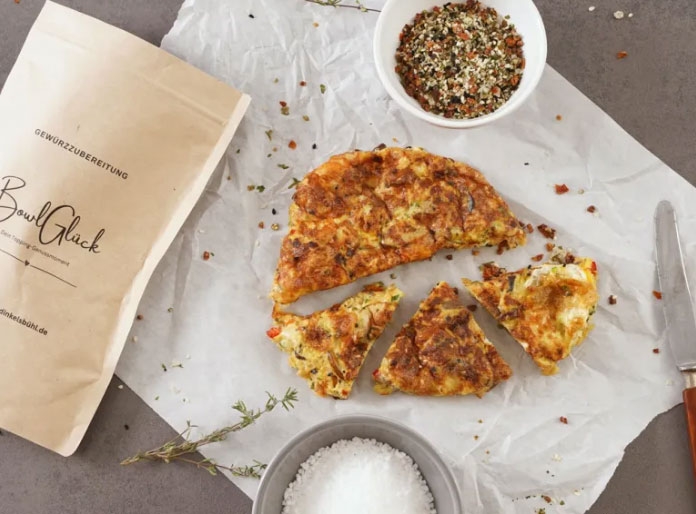 🍳 Omelette Xông Khói – Năng Lượng Tiếp Sức với Hương Vị Đậm Đà